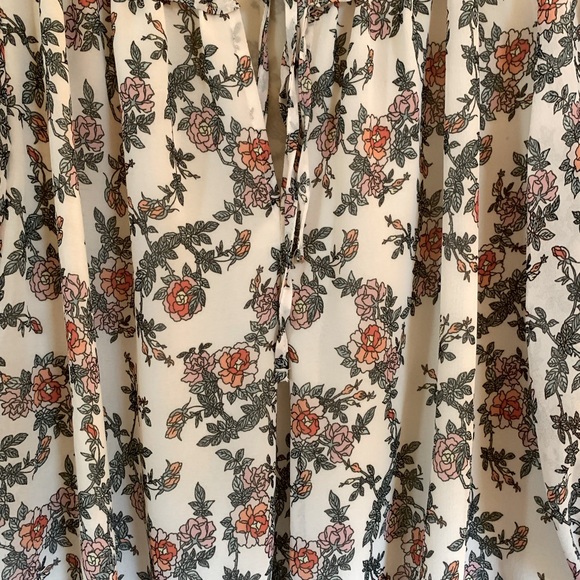 Max studios thin blouse - Picture 5 of 8